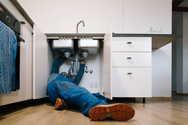 Professional Pipe Repair technician working in Leesburg, AL